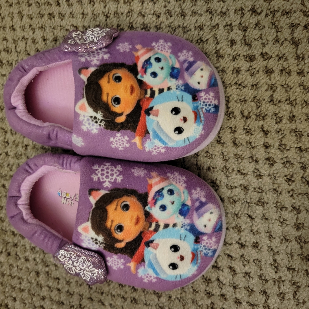 Purple Gabby's Dolhouse Slippers